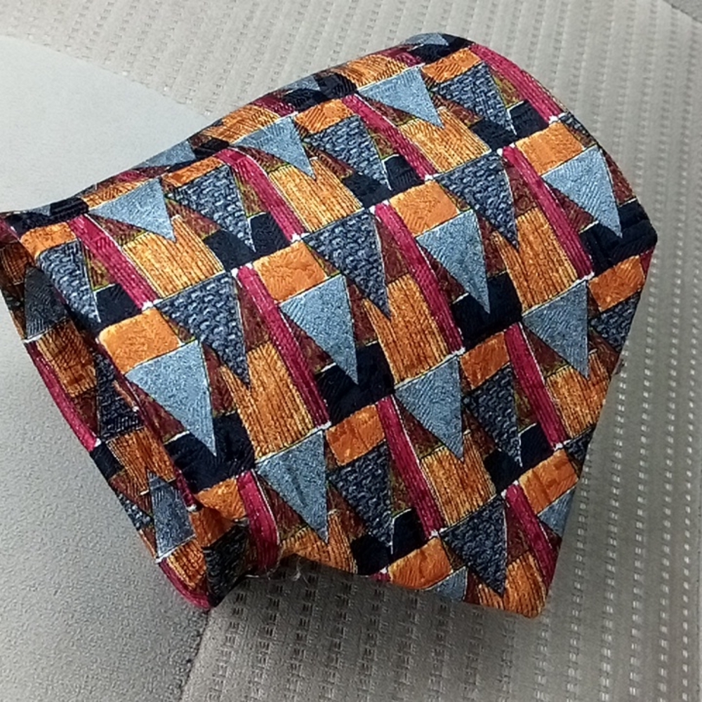Ermeneguildo Zegna Exclusive Design Silk Tie Made In Italy EUC